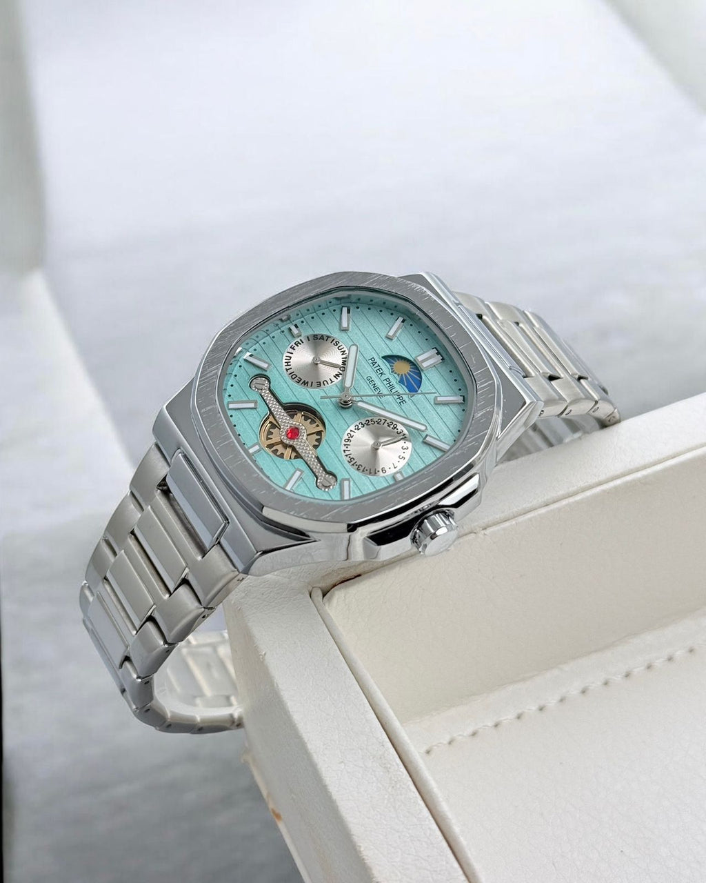 Patek Phillipe Nautilus 5712 Mods