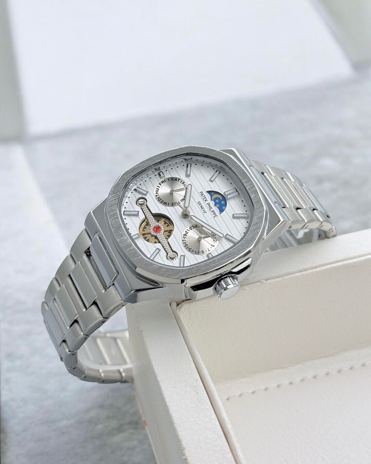 Patek Phillipe Nautilus 5712 Mods