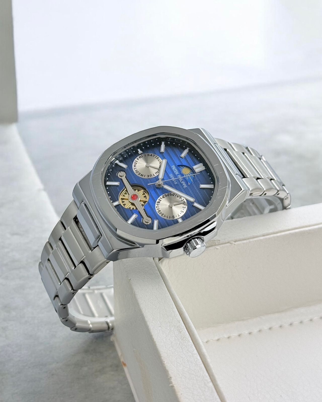 Patek Phillipe Nautilus 5712 Mods