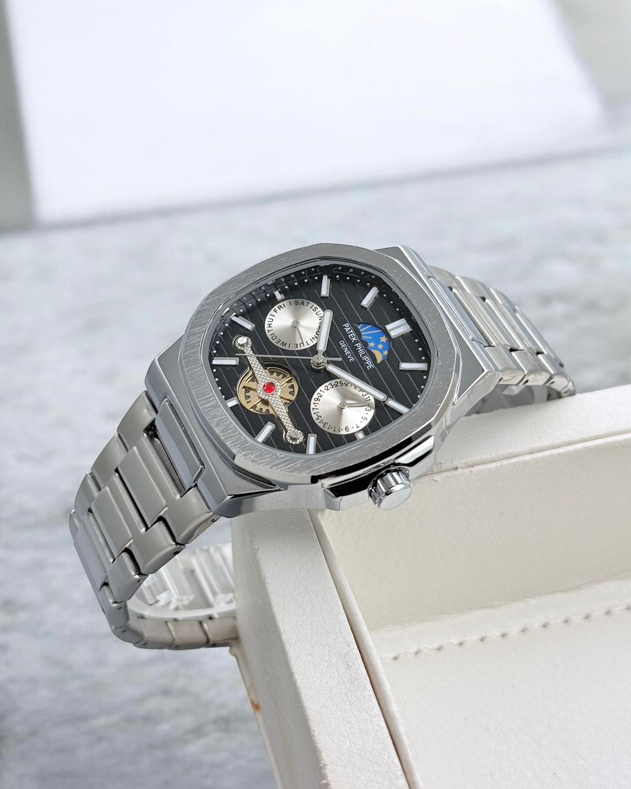 Patek Phillipe Nautilus 5712 Mods