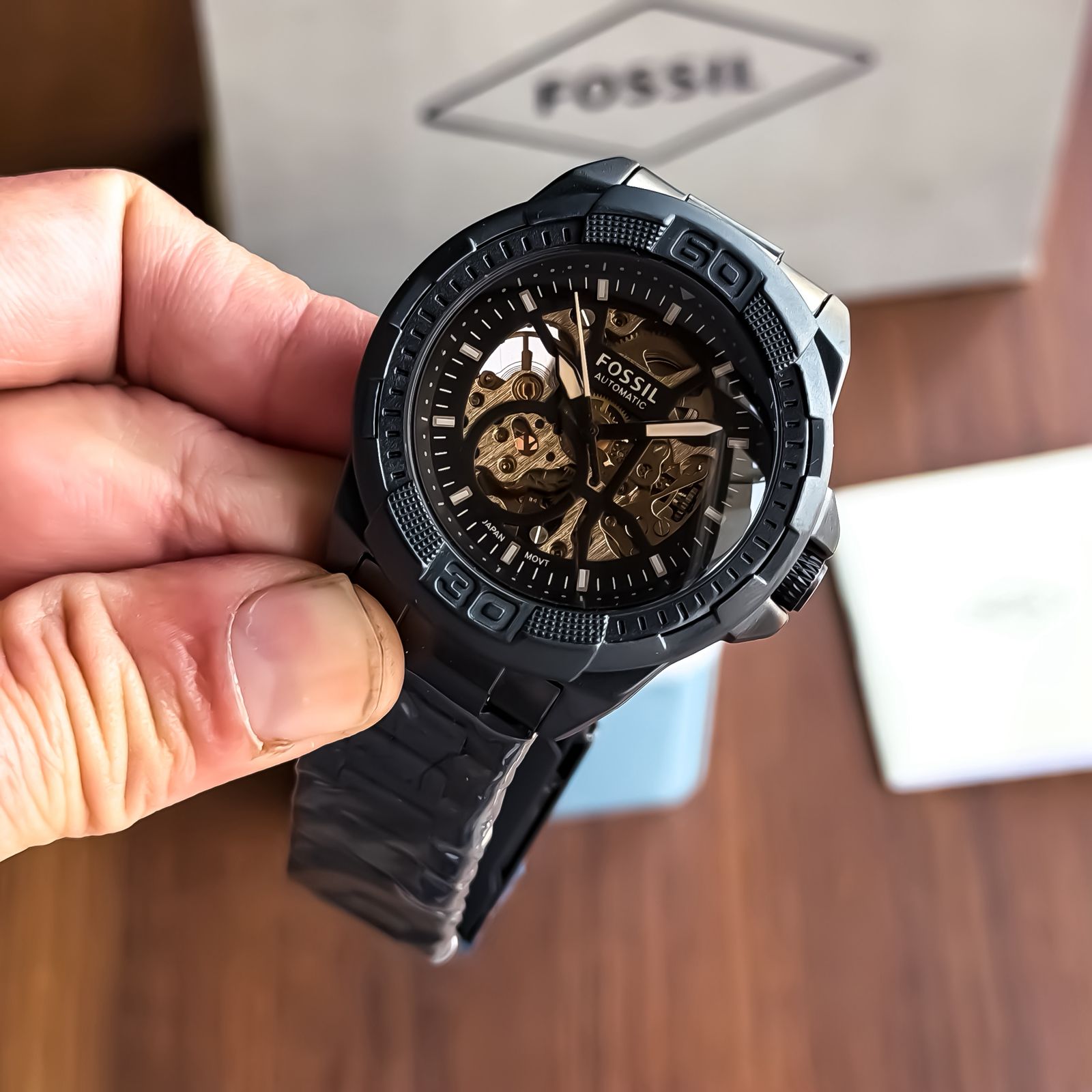 FOSSIL SKELETON SPORTS