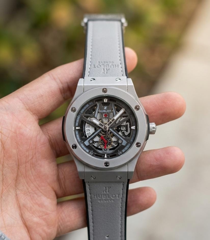 OMEGA SPEEDMASTER X S WATCH